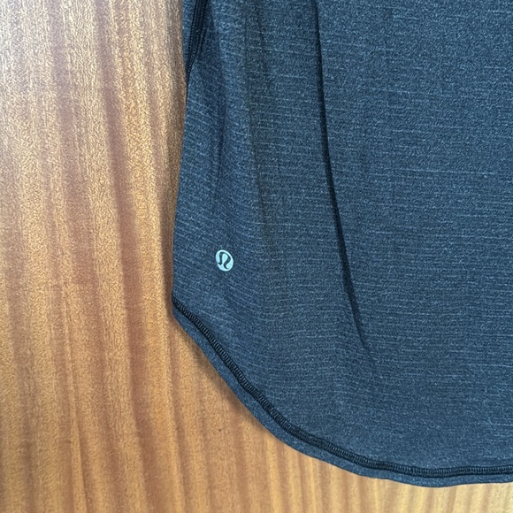 Lululemon gray t shirt - Picture 3 of 3